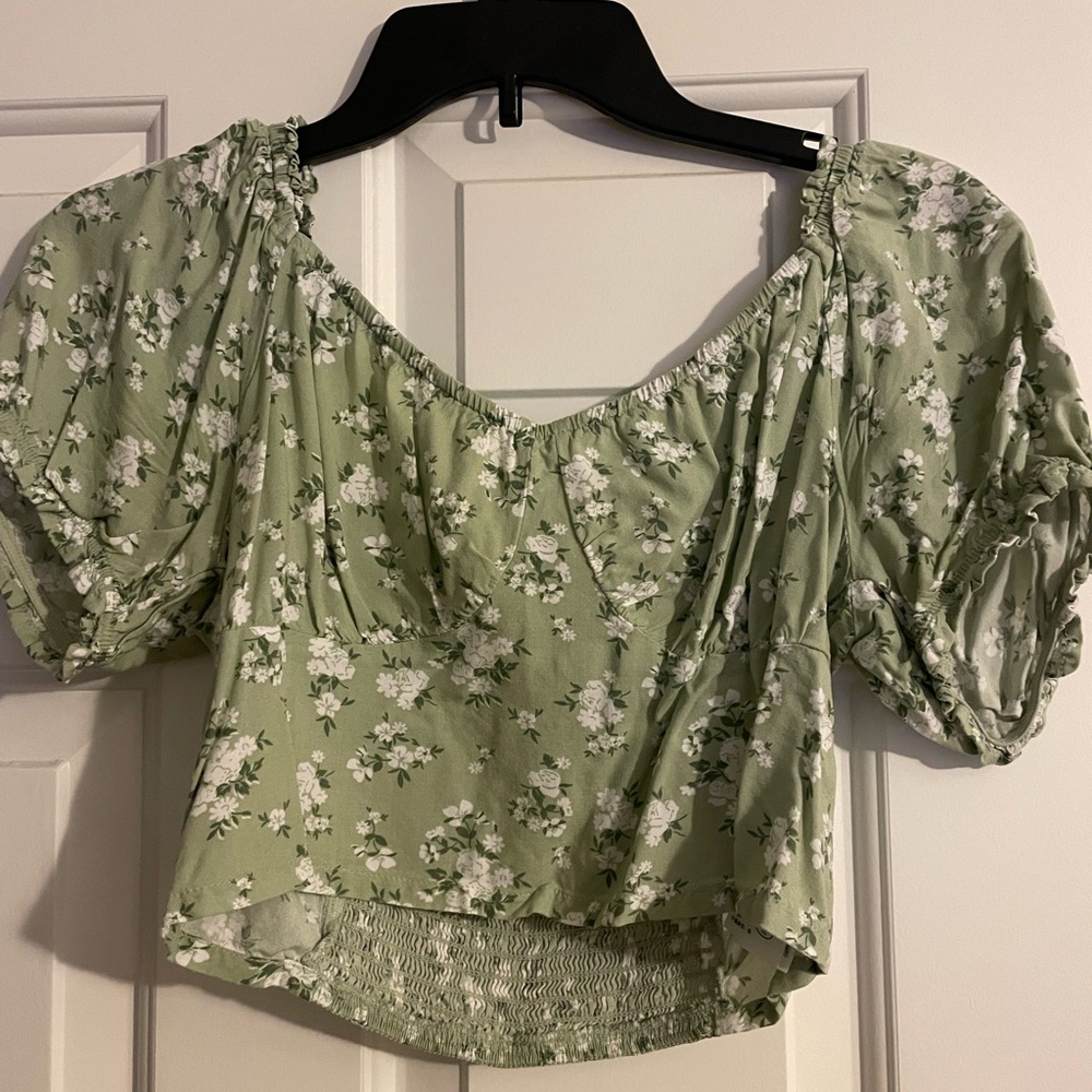 Hollister floral blouse